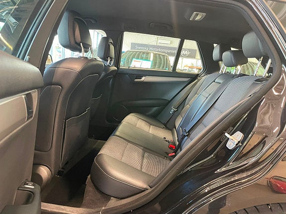 Mercedes-Benz C180 13 of 28