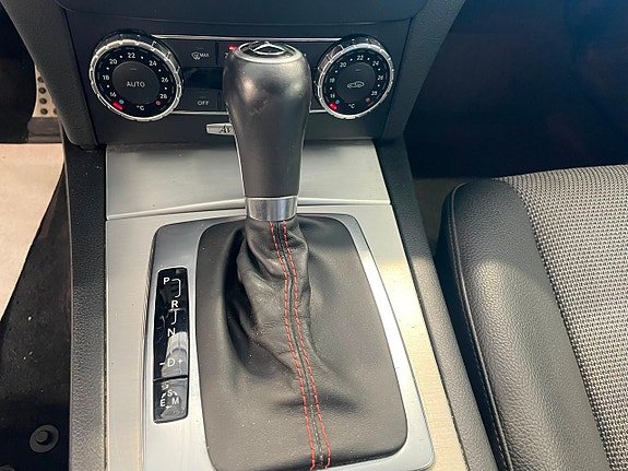 Mercedes-Benz C180 25 of 28