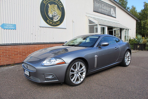 Jaguar XK 2 of 10