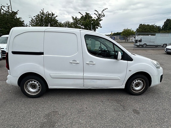 Peugeot Partner 3 of 8