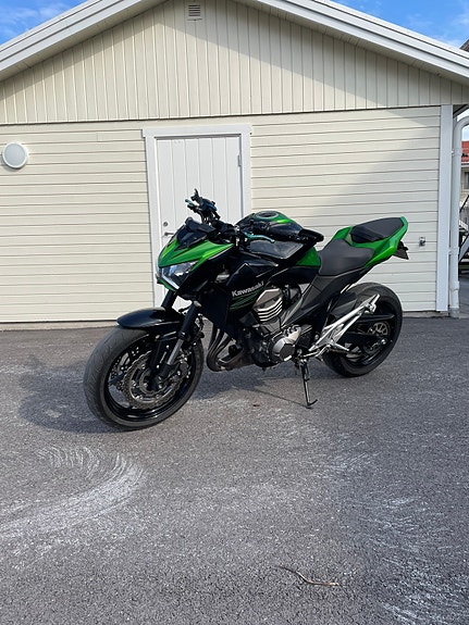 Kawasaki Z800e 4 of 6