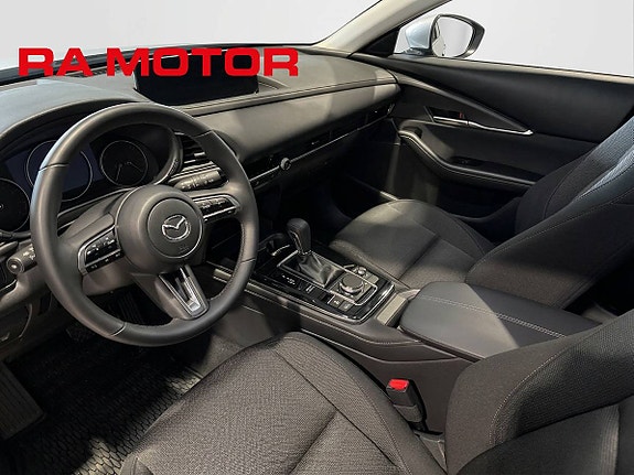 Mazda CX-30 9 of 24