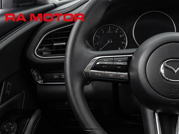 Mazda CX-30 16 of 24