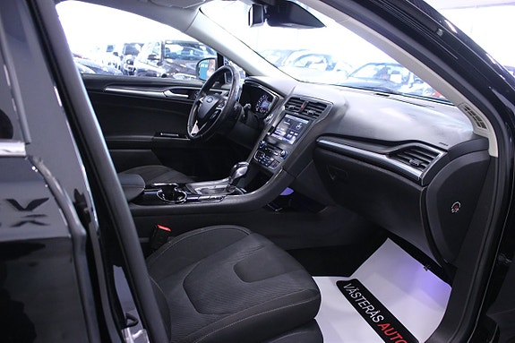 Ford Mondeo 16 of 24