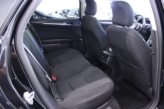 Ford Mondeo 14 of 24