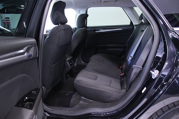 Ford Mondeo 13 of 24