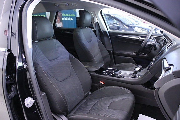 Ford Mondeo 17 of 24