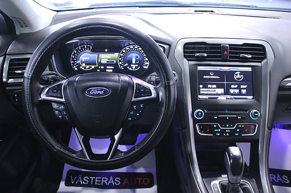 Ford Mondeo 19 of 24