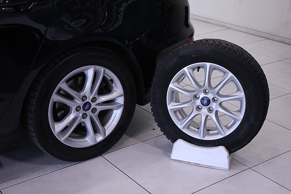 Ford Mondeo 24 of 24