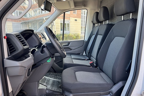 Volkswagen Crafter 13 of 29