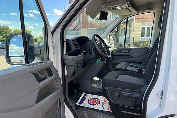 Volkswagen Crafter 12 of 29