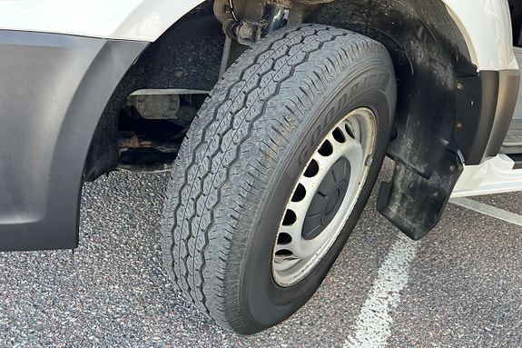 Volkswagen Crafter 11 of 29