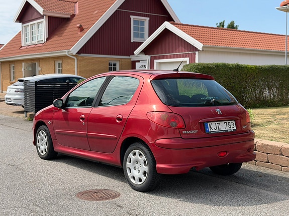Peugeot 206 3 of 9