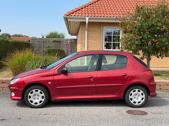 Peugeot 206 5 of 9