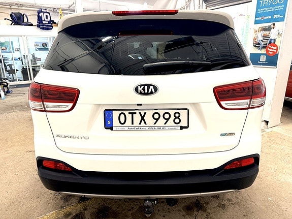 Kia Sorento 6 of 17