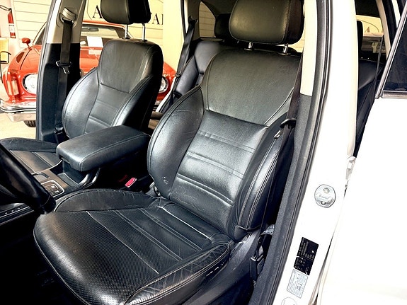 Kia Sorento 10 of 17