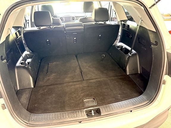 Kia Sorento 12 of 17