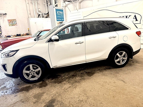 Kia Sorento 8 of 17