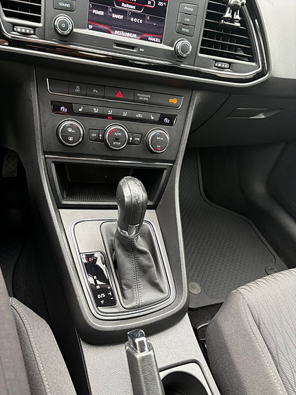 Seat Leon 9 of 12