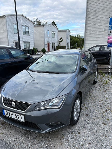Seat Leon 12 of 12