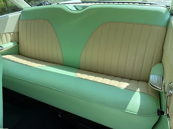 Ford Fairlane 16 of 23