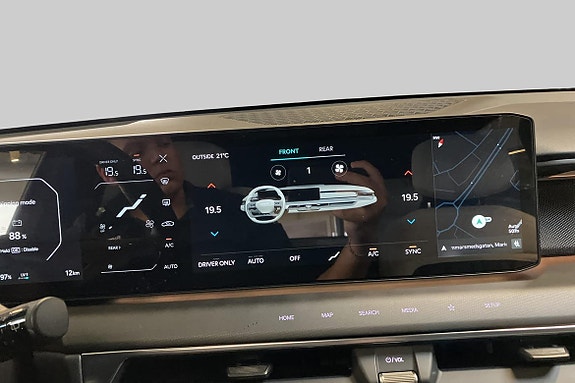 Kia EV9 18 of 21