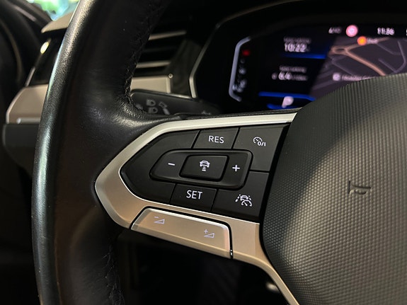 Volkswagen Passat 7 of 17