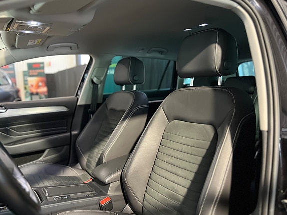 Volkswagen Passat 3 of 17