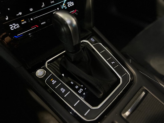 Volkswagen Passat 5 of 17