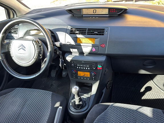 Citroen C4 6 of 6
