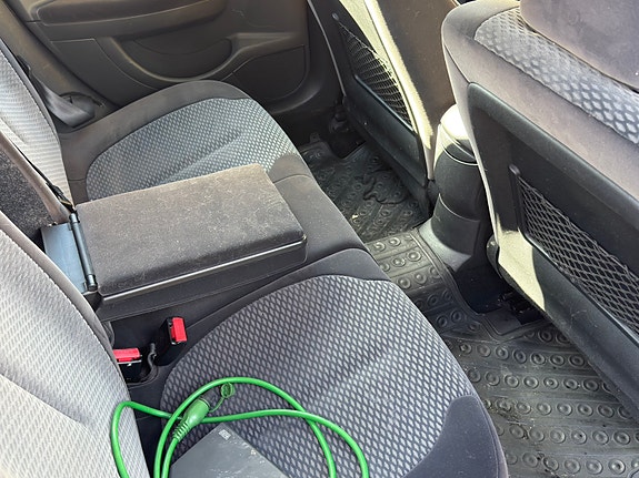 Citroen C4 5 of 6