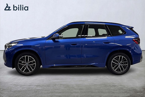BMW iX1 3 of 19