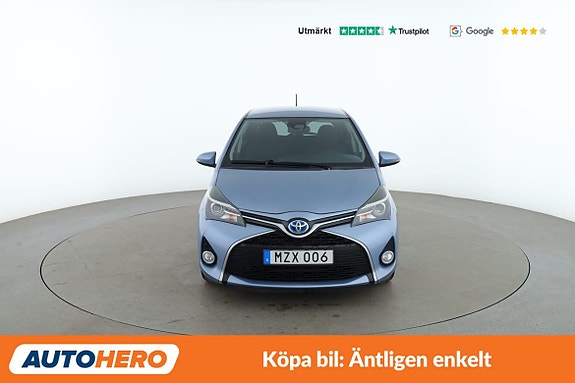 Toyota Yaris 8 of 30