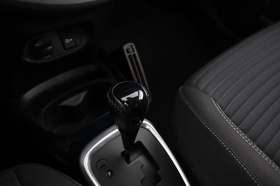 Toyota Yaris 26 of 30