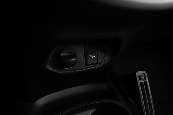 Toyota Yaris 24 of 30