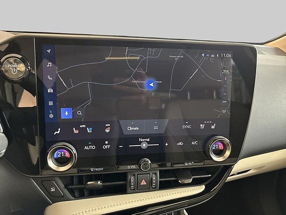Lexus NX450h+ 14 of 15