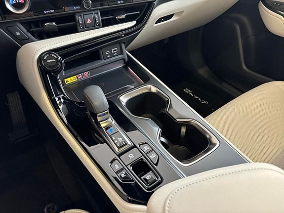 Lexus NX450h+ 15 of 15