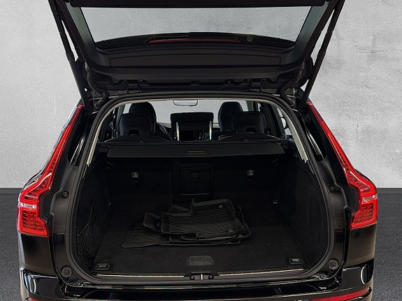 Volvo XC60 9 of 27