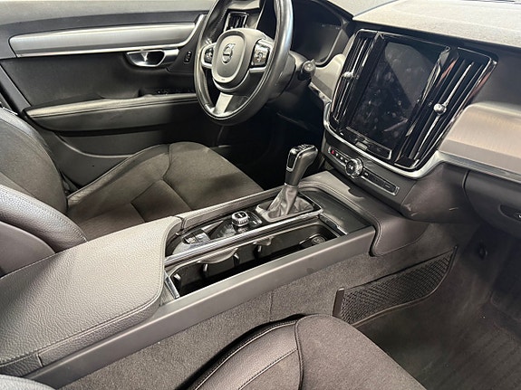 Volvo V90 13 of 30