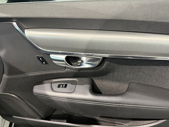 Volvo V90 14 of 30