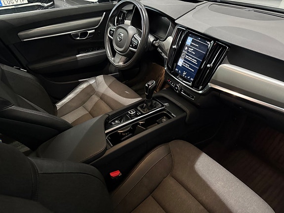 Volvo V90 12 of 30