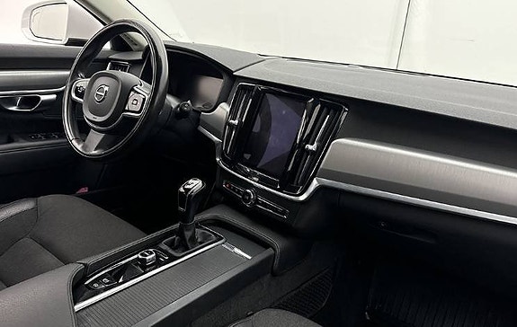Volvo V90 4 of 30