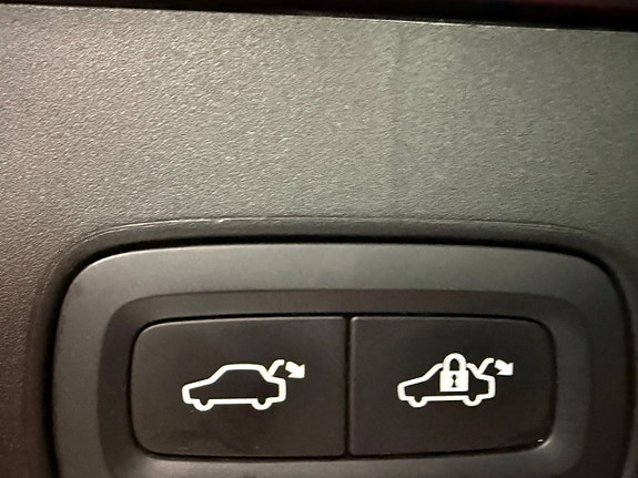 Volvo V90 24 of 30