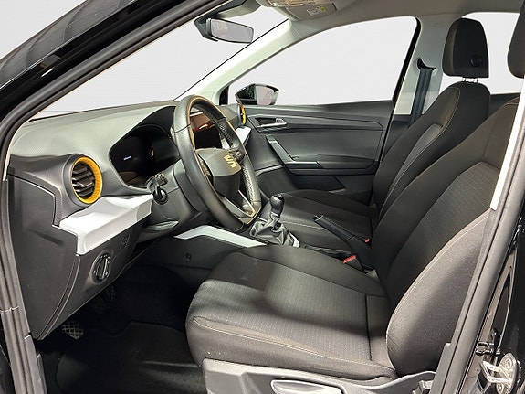 Seat Arona 9 of 22