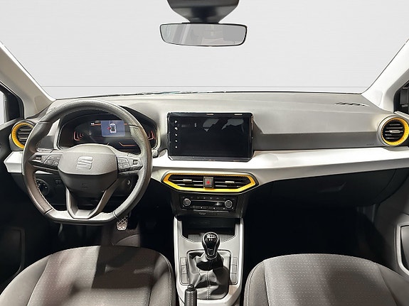 Seat Arona 11 of 22