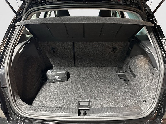 Seat Arona 12 of 22