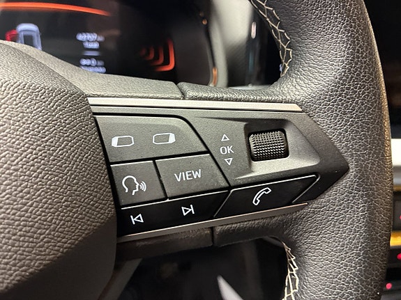 Seat Arona 16 of 22