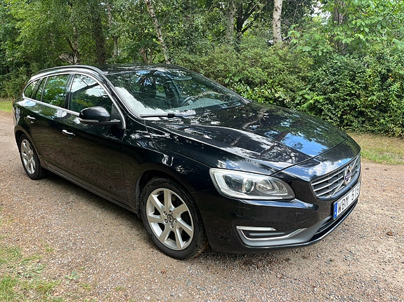 Volvo V60 3 of 10