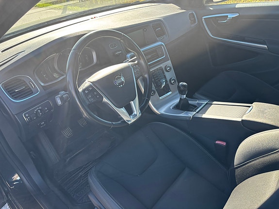 Volvo V60 4 of 7