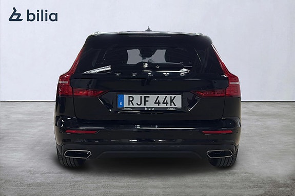 Volvo V60 Cross Country 5 of 23